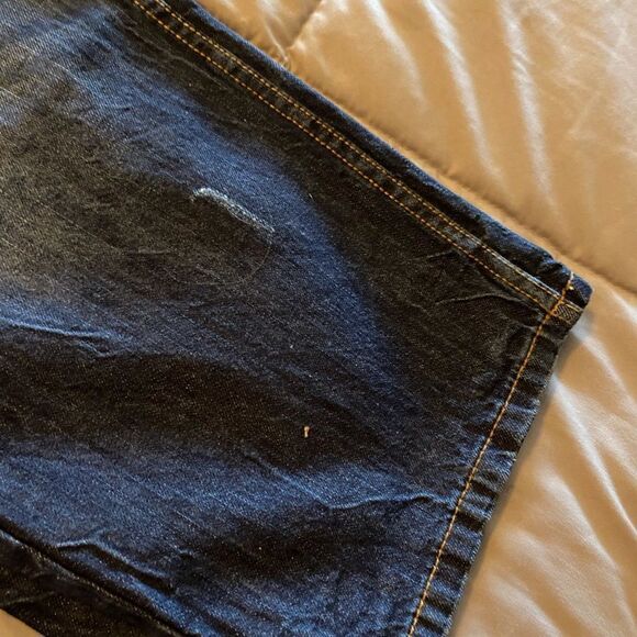 44 X 30 Mens Denim Blue Jeans Slightly Distressed NWT Never Worn - Picture 8 of 16